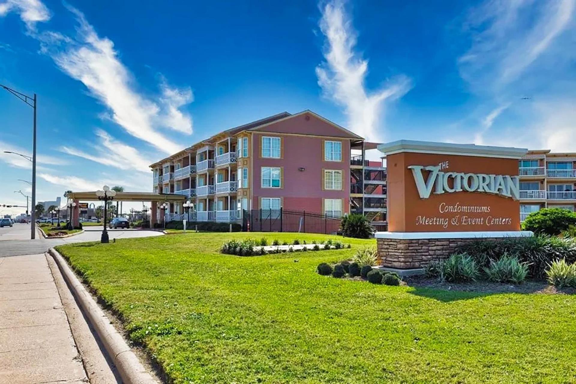 Beautiful Ocean Views At The Victorian Appartement Galveston Buitenkant foto